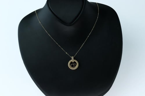 سلسال ذهب عيار 18 بتصميم دائري الماسي بوزن 2.2 جرا...