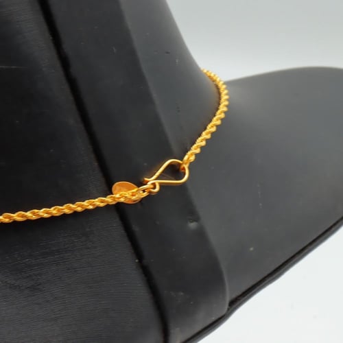 سلسال ذهب عيار 21 وزن 8.09 جرام -بتصميم دائري مزخر...