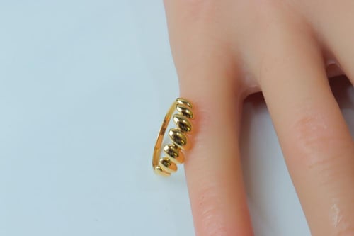 خاتم ذهب امواج عيار 18