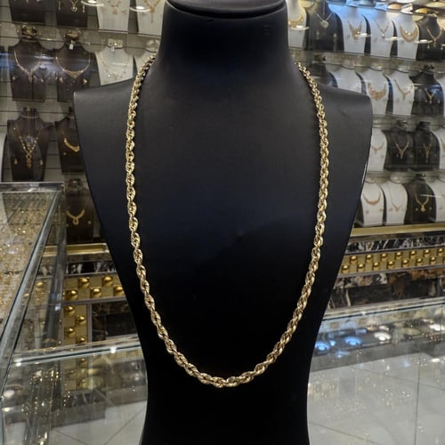 شال ذهب طويل بتصميم مبروم راقى عيار 18 بوزن 5 جرام