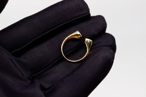 خاتم وايت ستون تصميم الماسي ايطالي عيار 18