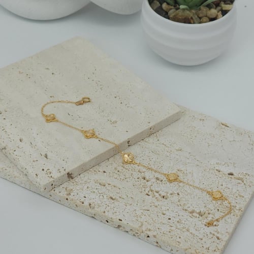 اسوارة فان كليف ذهب تصميم خمس وردات بحجم صغير عيار...