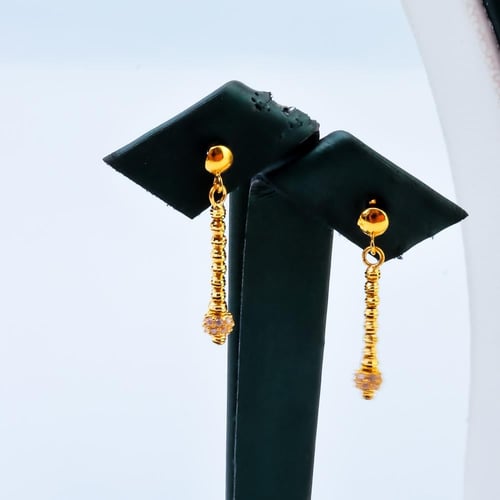 طقم ذهب تصميم كرات الدوريكاء عيار 21 وزن 7.10 جرام