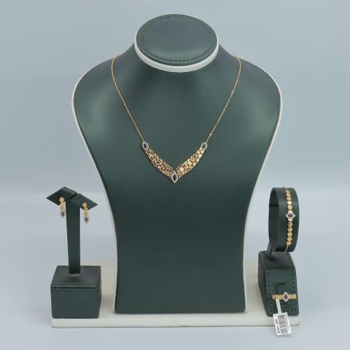 طقم ذهب عيار 21 تصميم جناح صقر الماسي وزن 13.03 جر...