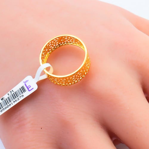 دبلة ذهب عريض عيار 21 وزن 1.71 جرام