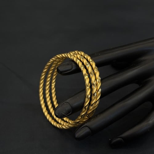 غوايش ذهب مبرومة عيار 21 لفّة النور