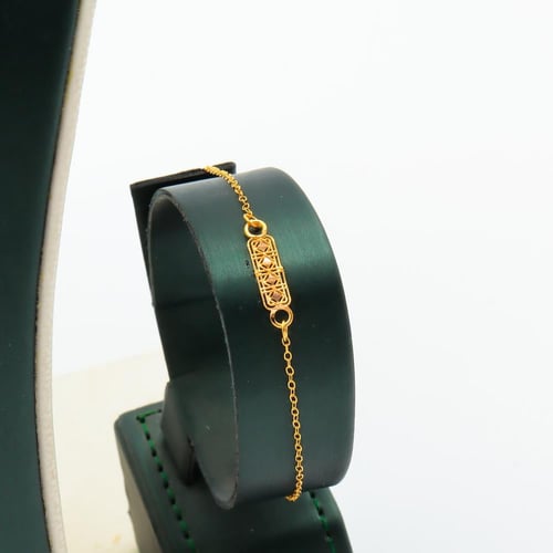 طقم ذهب الديور عيار 21 وزن 5.92 جرام بتصميم انسياب...