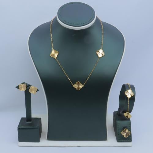 طقم ذهب تصميم الفان كليف جامبو عيار 21 وزن 14.07 ج...