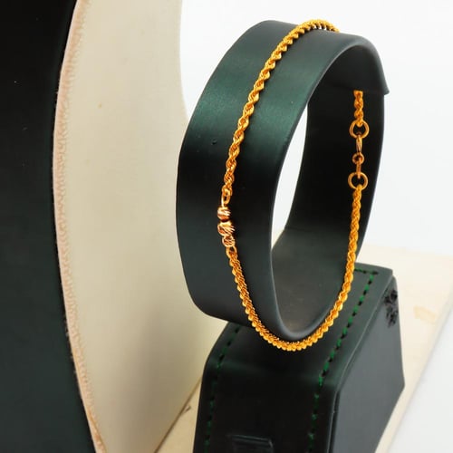 طقم ذهب عيار 21 بتصميم انفينتي أنيق وعصري بوزن 9.4...