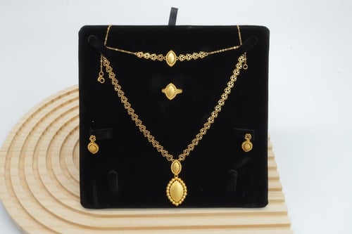 طقم ذهب ناعم عيار 21 فخم وانيق وزن 21.7 جرام