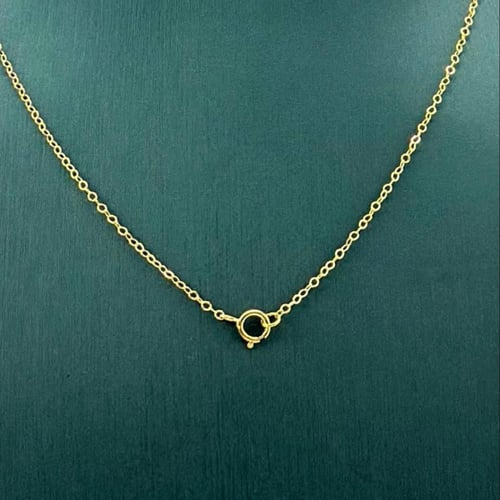 سبحة ذهب عيار 21 مطعمة بالميناء الابيض بوزن 6.2 جر...