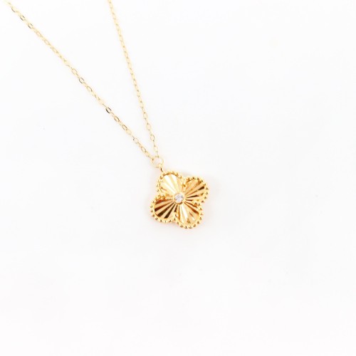 سلسال ذهب الفان كليف نواعم بلمسه الماسية عيار 18 و...