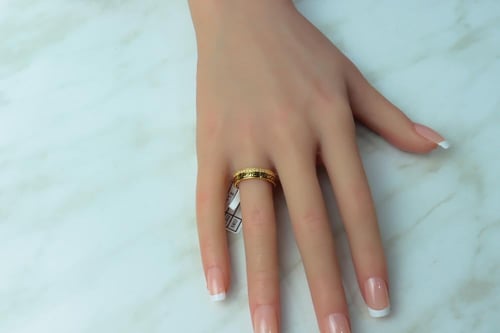 خاتم فرزاتشي بتصميم الماسي مميز ذهب عيار 21