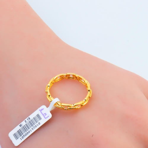 دبلة ذهب عيار 21 تصميم جنزير وزن 1.93 جرام – أناقة...