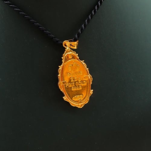 تعليقة فكتوري بتصميم مميز مزيج بين سبيكة وزن 2.5 ع...