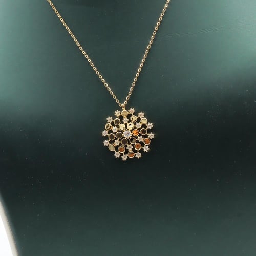 نصف طقم ذهب الشومية عيار 18 – تصميم ألماسي فاخر بو...