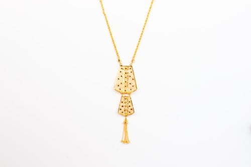 سبحة ذهب بحريني عيار 21 لأطلالة فاخرة بوزن 13.9 جر...