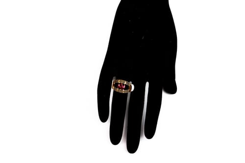 خاتم ثري ستون متوفر بالوان مختلفة عيار 21