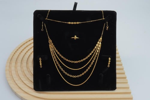 طقم ذهب اربعة دور عيار 21 وزن 12.8جرام