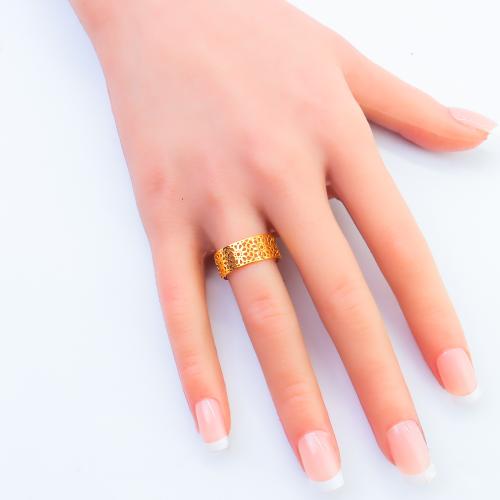 دبلة ذهب عريض عيار 21 وزن 1.71 جرام