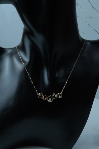 سلسال ذهب تصميم الماسي عيار 18 وزن 1.7 جرام