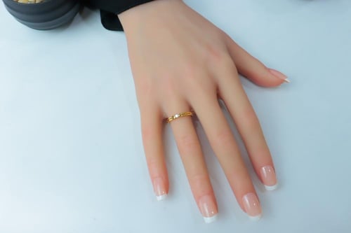 خاتم ذهب تصميم ايطالي بلمسة الماسية عيار 18