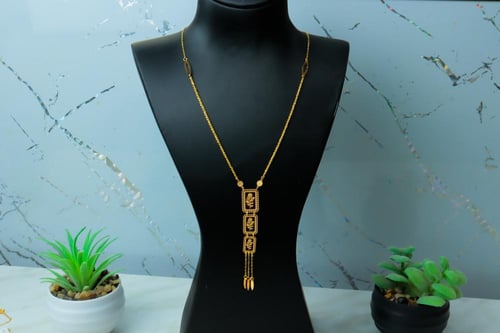 سبحة ذهب عيار 21 تصميم الوردة بشكل السبائك وزن 2.4...