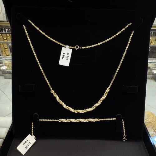 كلكشن عقد المبروم مع الاسوارة مطعم بالؤلؤ الزراعي...