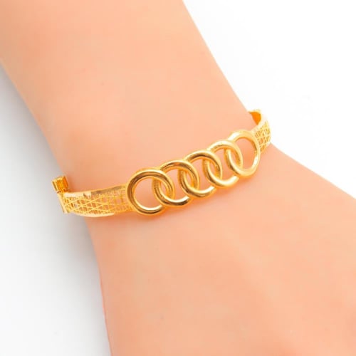 اسوارة مع خاتم ذهب عيار 21 وزن 8.41 جرام بتصميم حل...