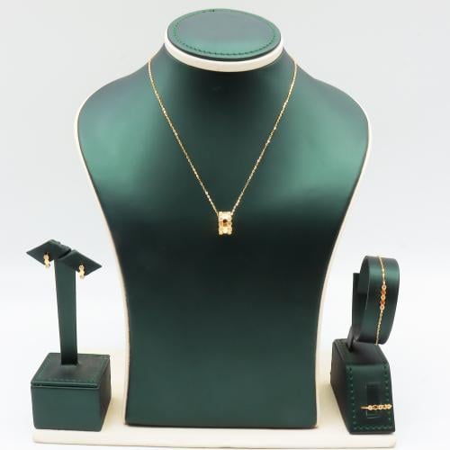 طقم ذهب الشومية تصميم الماسي عيار 18 وزن 5.35 جرام