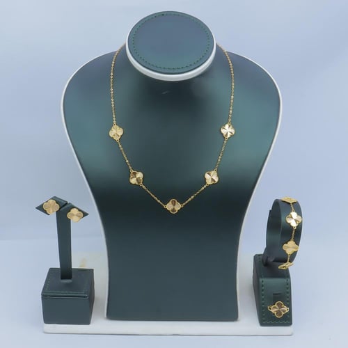 طقم ذهب تصميم الفان كليف خمس وردات عيار 21 وزن 14....