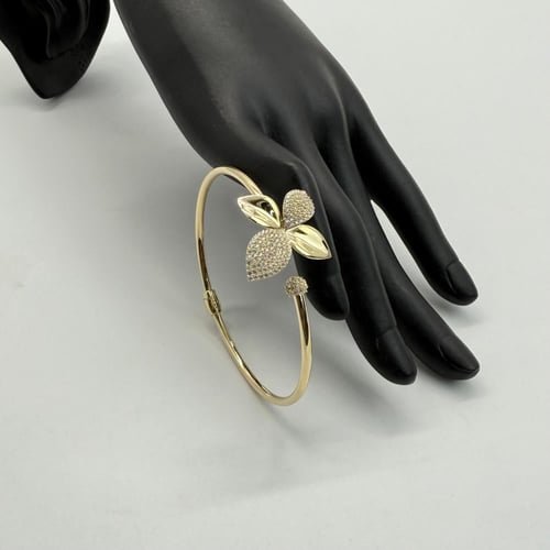 اسوارة ذهب باسكال عيار 18 تصميم الماسي وزن 7.9 جرا...