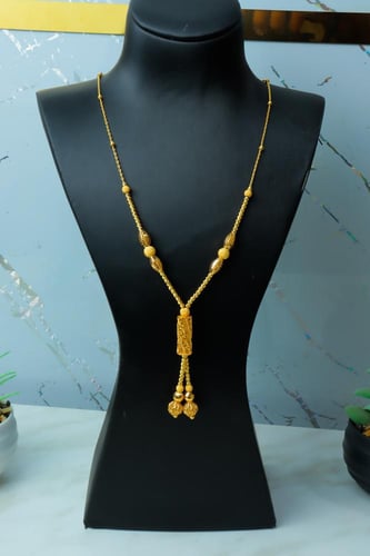 سبحة ذهب المنثورة عيار 21 لأطلالة فاخرة بوزن 13.8...