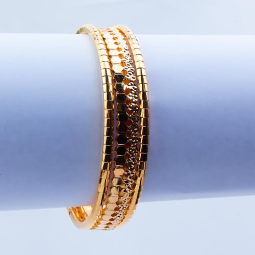 بكج غوايش ذهب عيار 21 بتصميم كوبرا مع الشومية وزن...