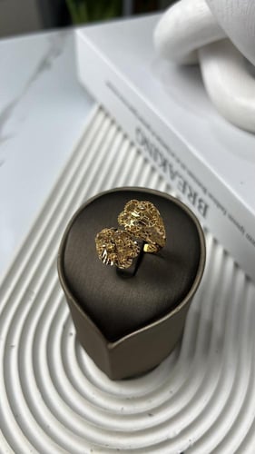 خاتم ذهب فخم عيار 21 بتصميم وردة فاخرة بوزن 5,06 ج...