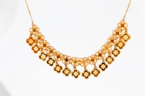 تشوكر تصميم الفان كليف عيار 21