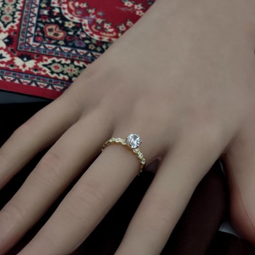 خاتم الماسي بتصميمه السداسي ذهب عيار 18