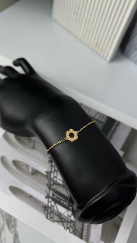 اسوارة ذهب ناعمة عيار 21 تصميم الوردة وزن 0,7 جرام