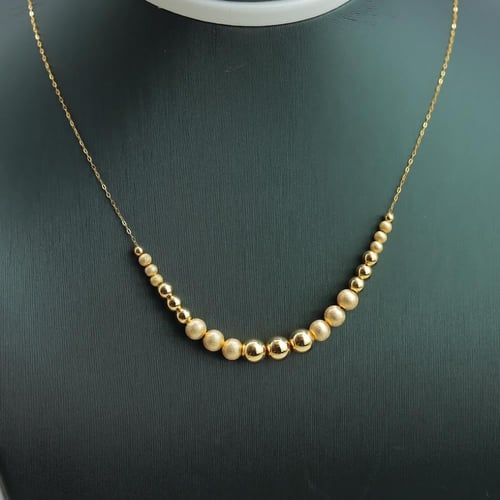 عقد ذهب الببلز بتصميم مكس مطفي ولماع عيار 21 وزن 2...