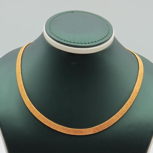 عقد واسوارة ذهب بتصميم الحرير عيار 21 يلبس وجهين و...