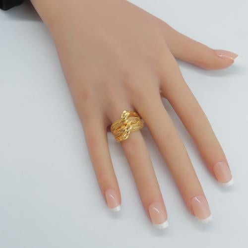 خاتم ذهب عيار 21 ناعم وزن 3.04 جرام