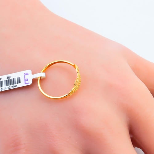 خاتم ذهب عيار 21 تصميم ناعم وزن 0.84 جرام – رقة وأ...