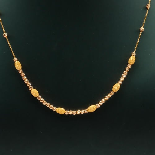 عقد ذهب عيار 21 وزن 4.18 جرام