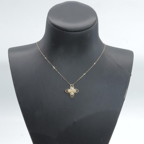 سلسال ذهب روبيرتو كوين تصميم الماسي عيار 18 وزن 0....