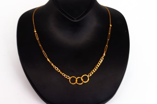 تشوكر ذهب تصميم الحلقات عيار 18 وزن 3 جرام