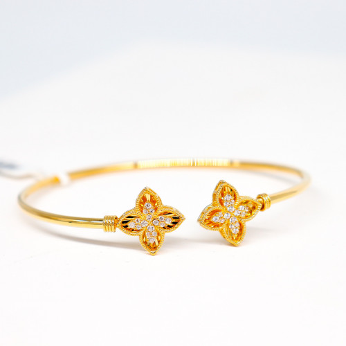 اسوارة روبيرتو كوين عيار 18