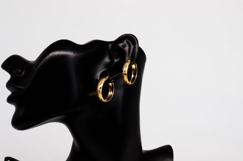 حلق ذهب ايطالي عيار 18 وزن 3.2 جرام