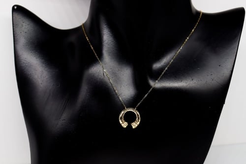 سلسال LUV ذهب عيار 18الوزن: 1.700 حرام