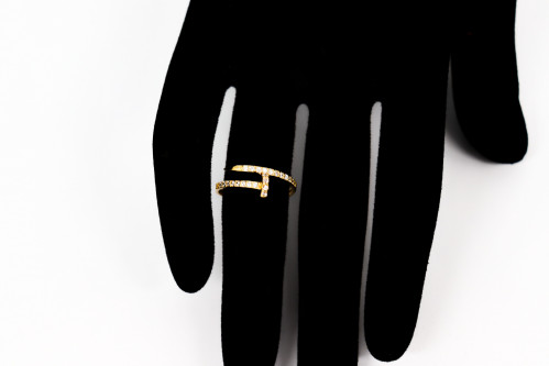 خاتم ذهب مسمار تصميم الماسي عيار 18