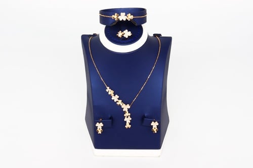 طقم الوردة مودرن عيار 21